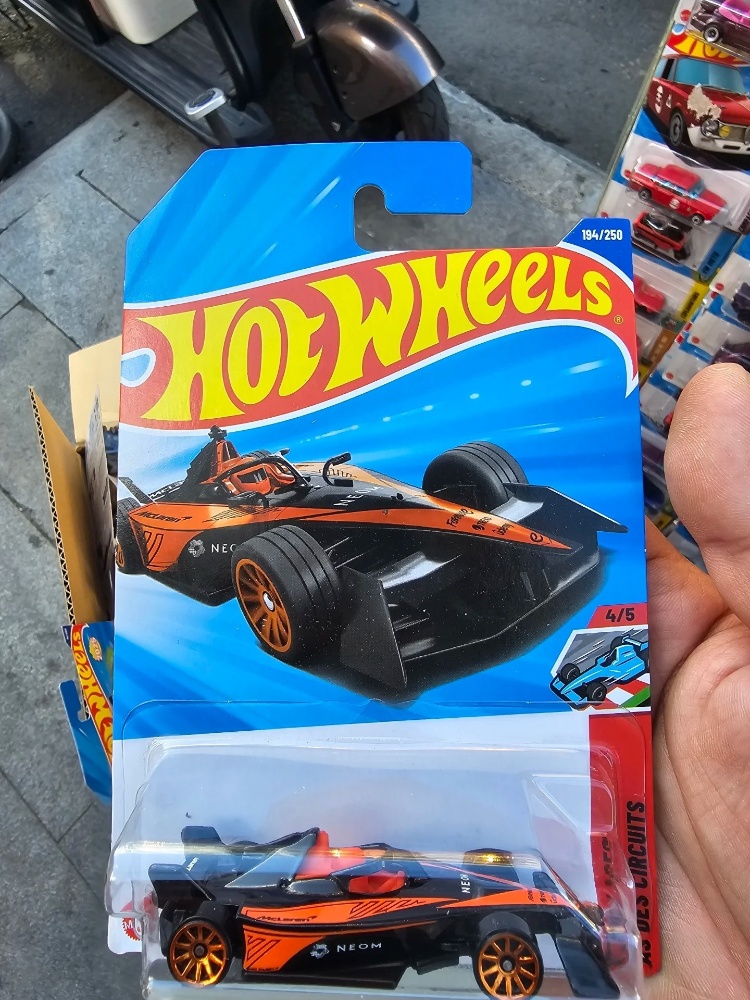 Nuevos Hot Wheels 2025 N Case, - Hot Wheels Car Mainline reseña y precio